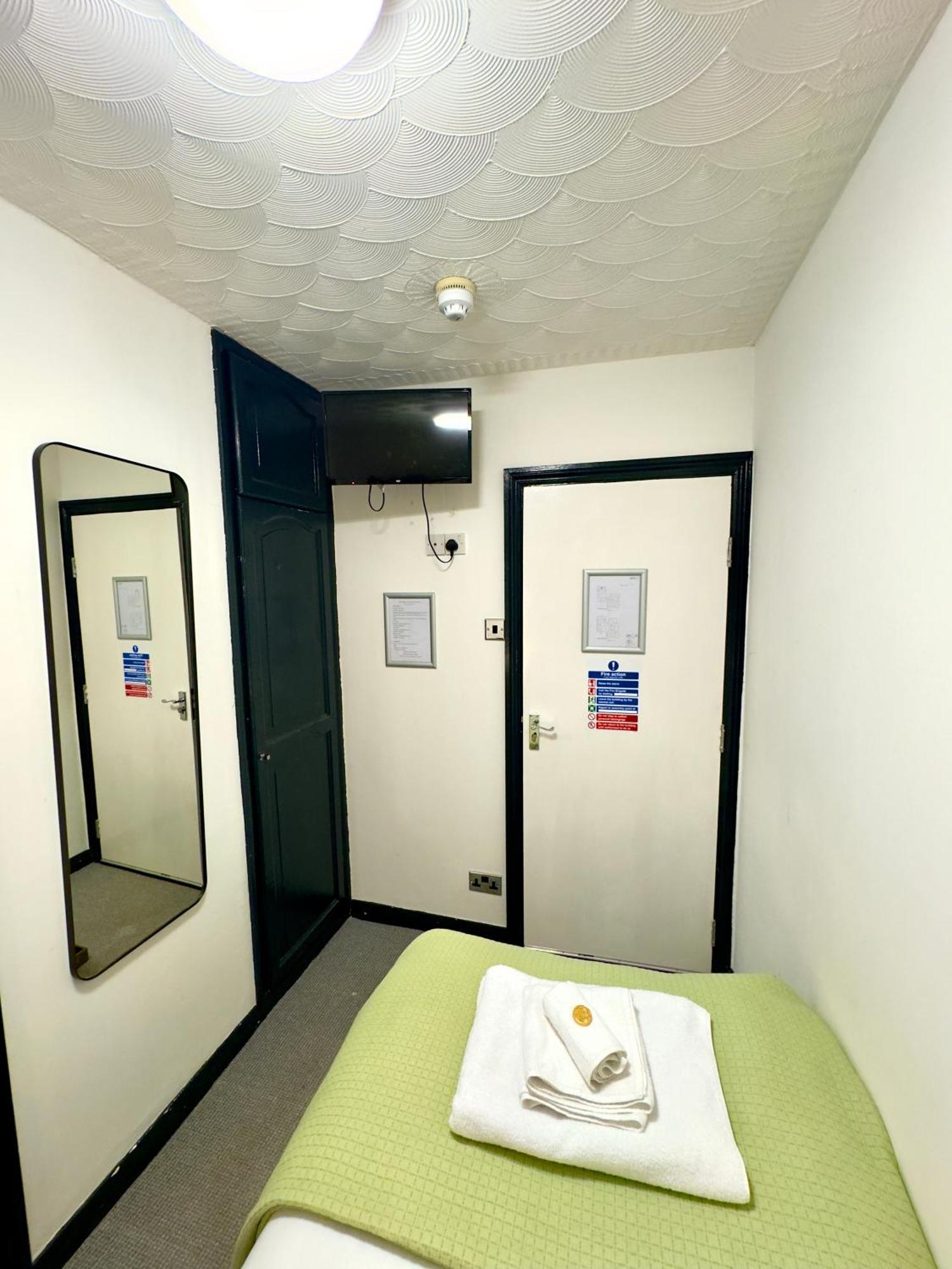 Coastal Park Accommodation Llanelli Luaran gambar