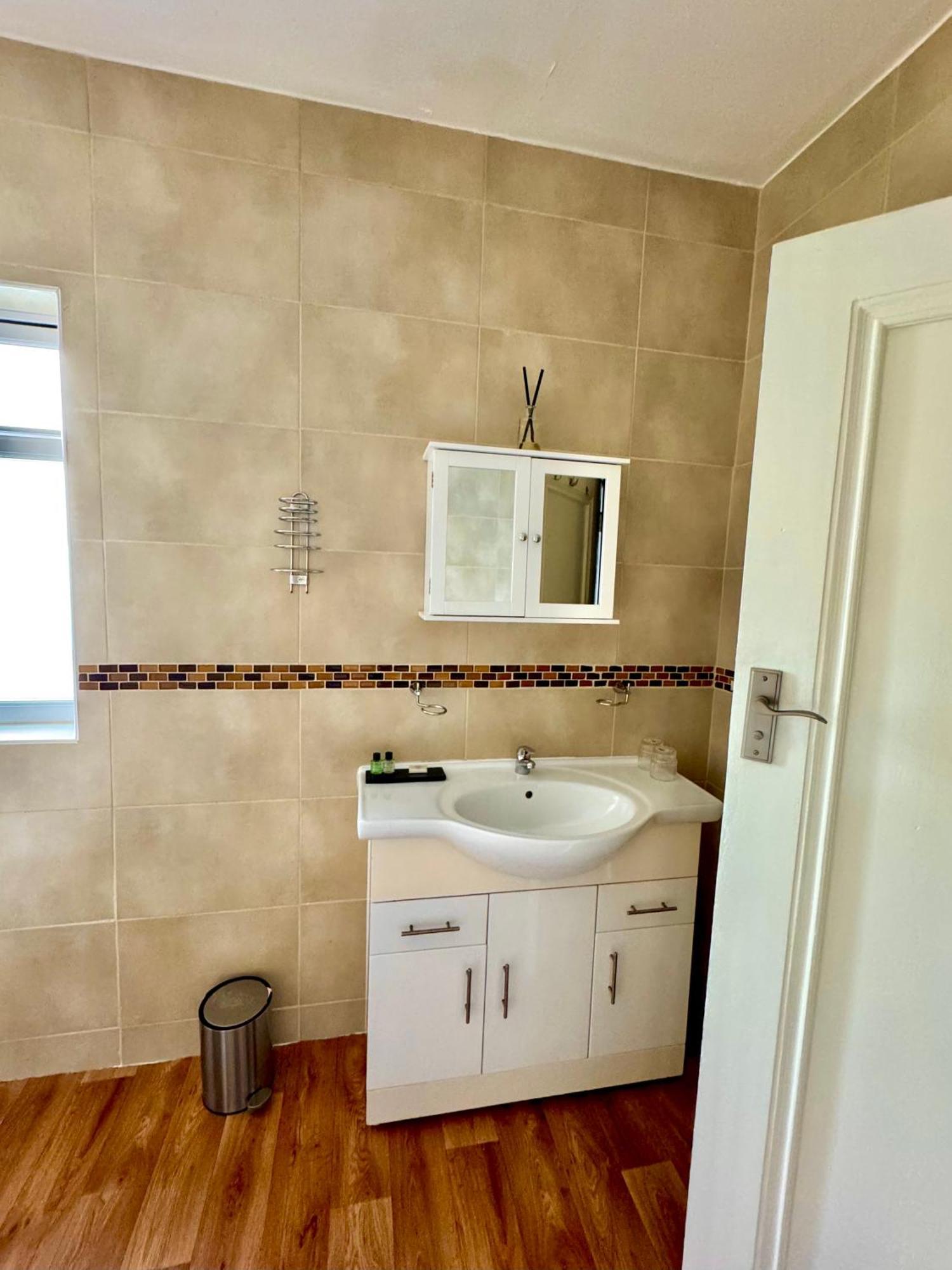 Coastal Park Accommodation Llanelli Luaran gambar