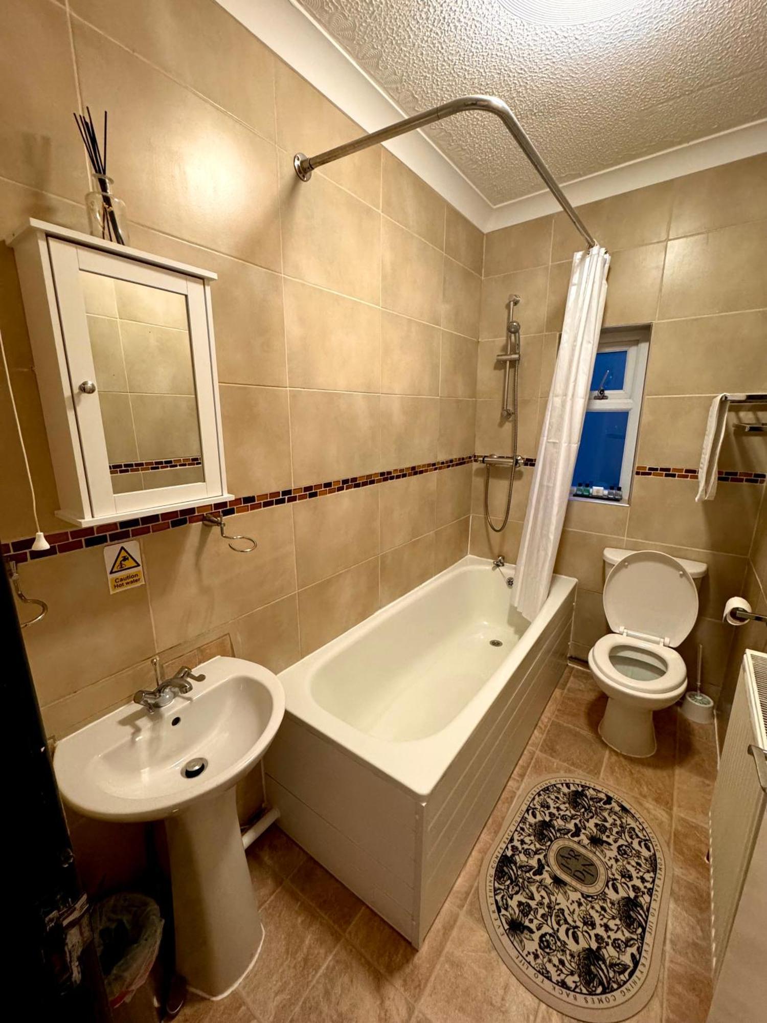 Coastal Park Accommodation Llanelli Luaran gambar